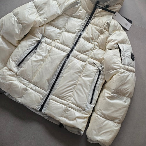 Hooded Puffer Jacket with Zip Pockets - draft