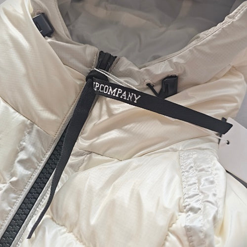 Hooded Puffer Jacket with Zip Pockets - draft