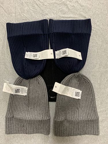 Ribbed Beanie with Lens Detail - draft