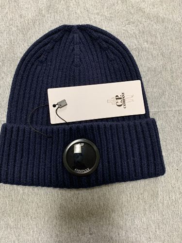 Ribbed Beanie with Lens Detail - draft