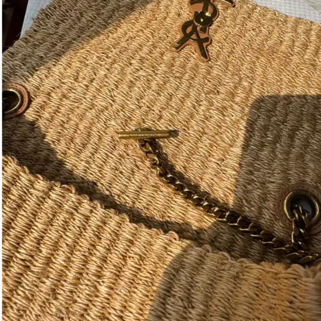 KM Shoulder Bag in Beige Raffia