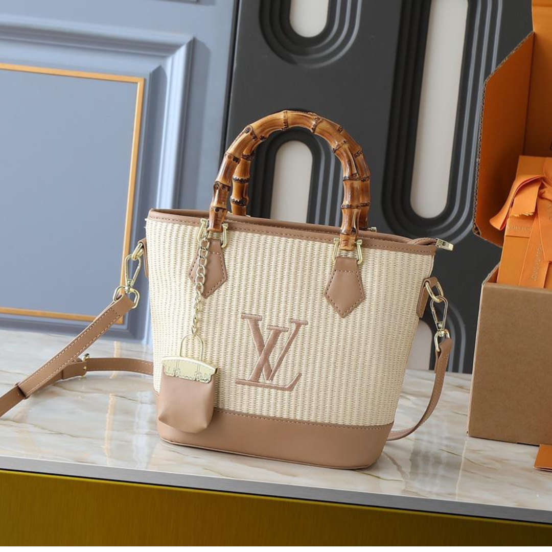 Natura Elegance Tote