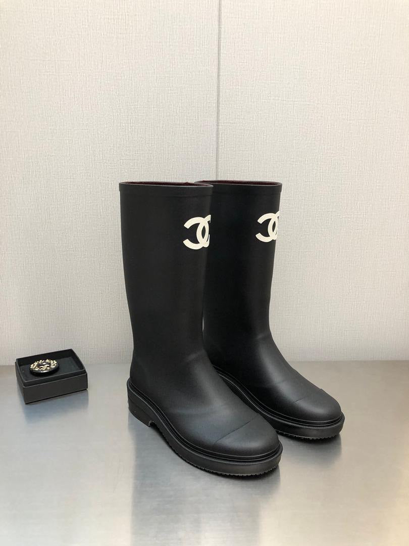 Viral Rubber Boots
