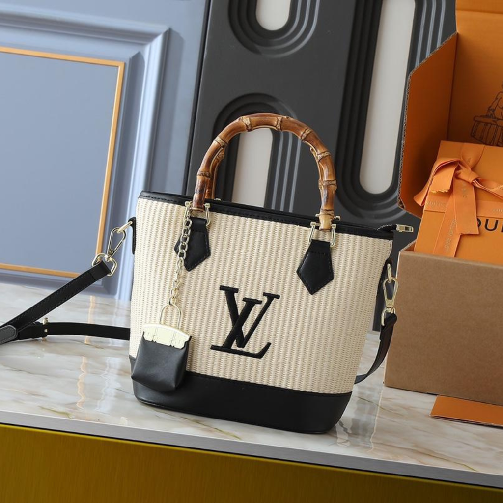 Natura Elegance Tote