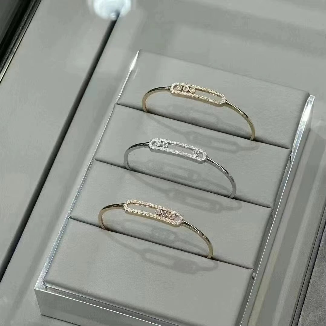 Minimalist Oval Bracelet - draft