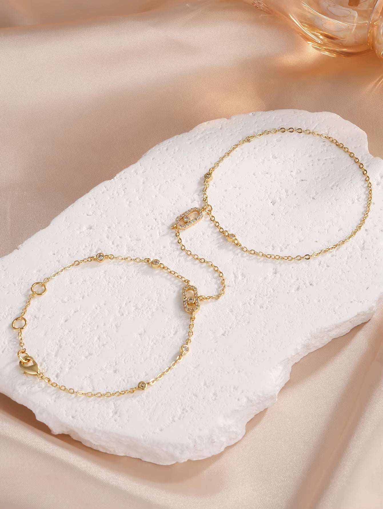 Link Hand Chain Bracelet with Crystal Detail - draft