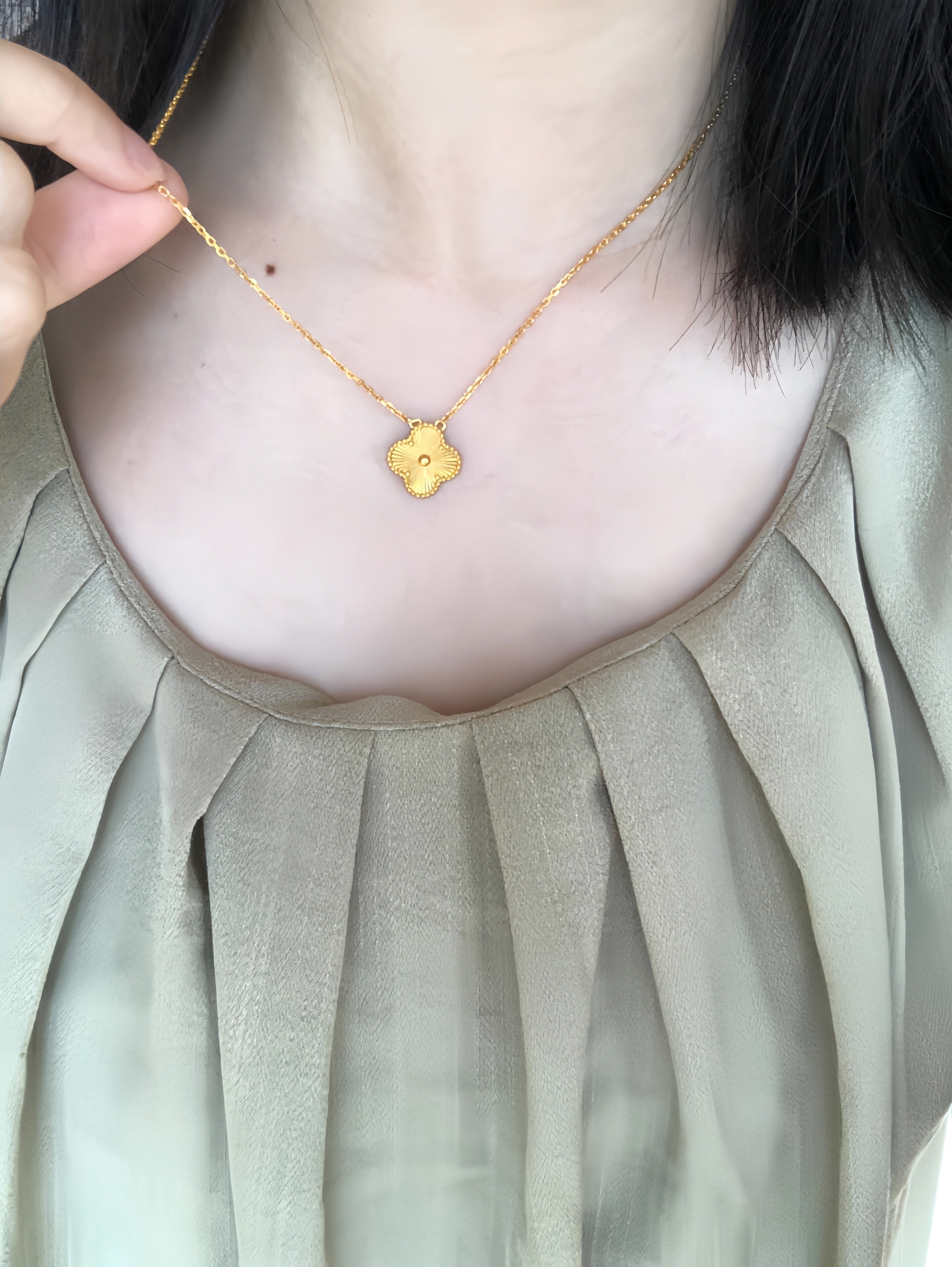 Four-Leaf Gold Plated Pendant Necklace - draft