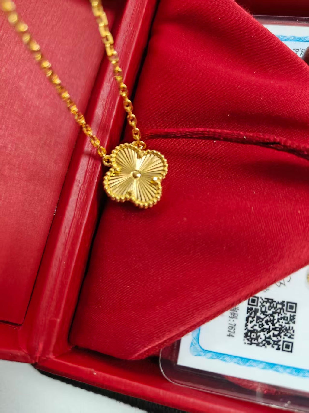 Four-Leaf Gold Plated Pendant Necklace - draft