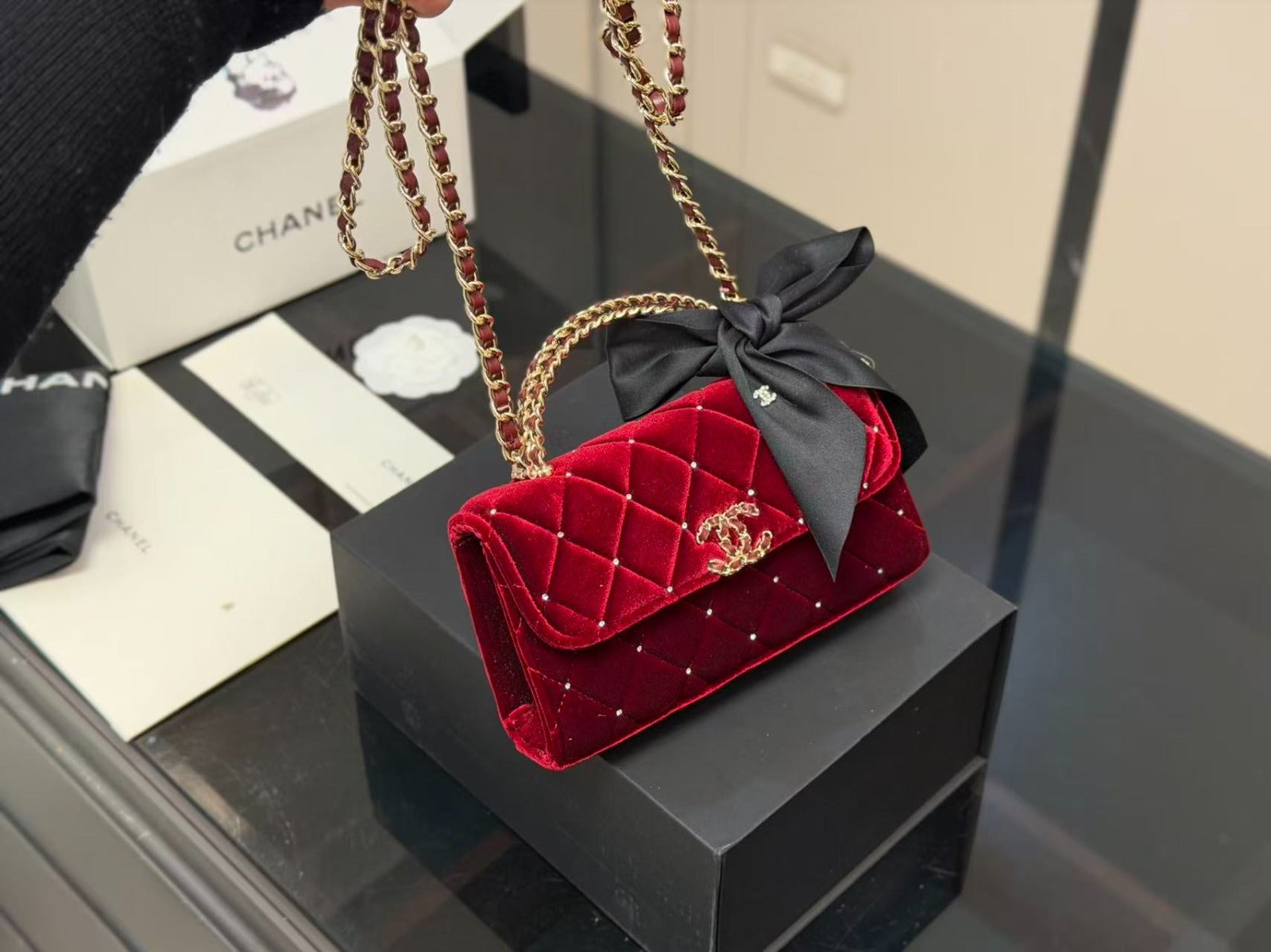 Red Luxury Chain Shoulder Bag