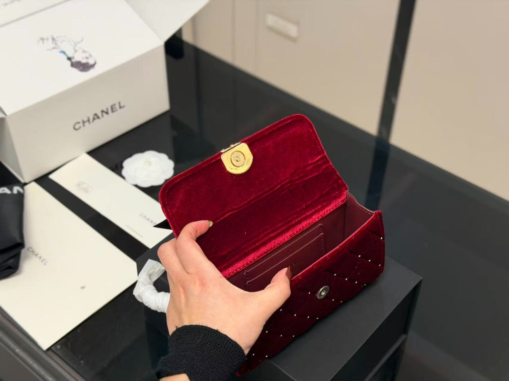 Red Luxury Chain Shoulder Bag