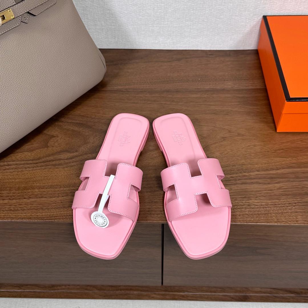 Iconic H-Detail Flat Sandals