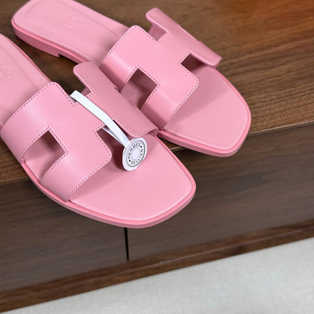 Iconic H-Detail Flat Sandals
