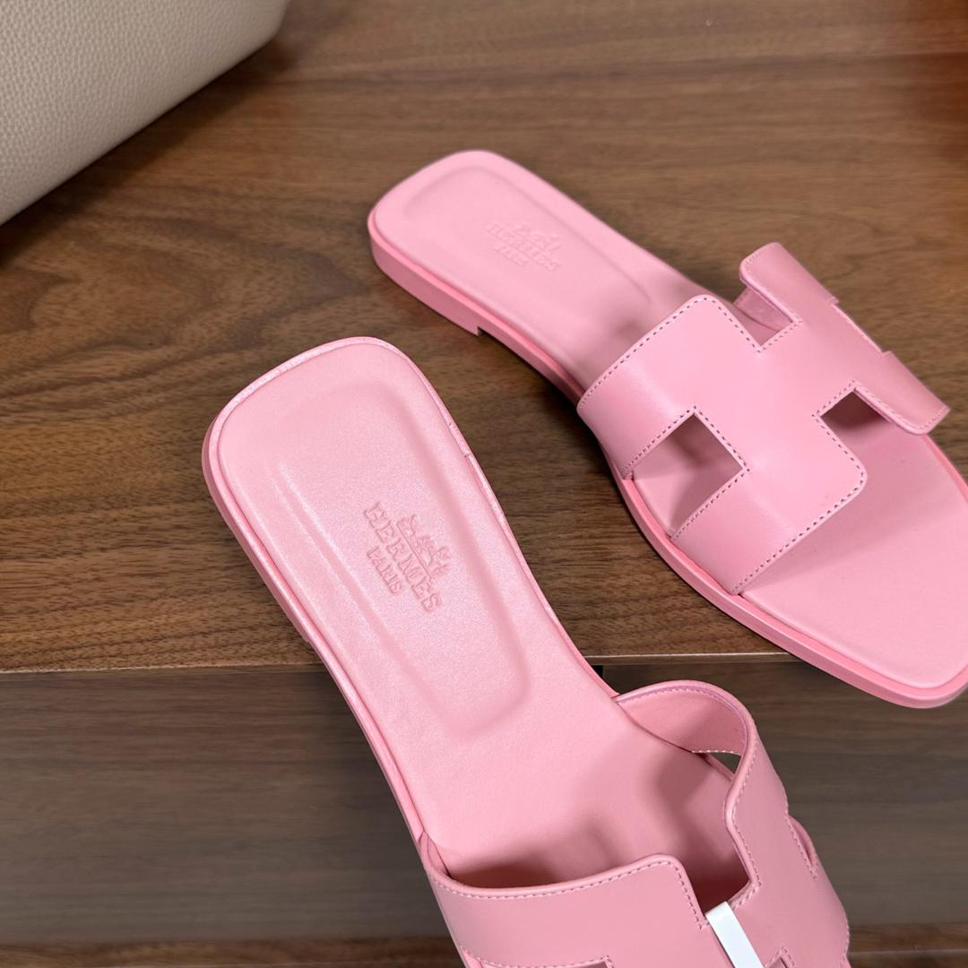 Iconic H-Detail Flat Sandals