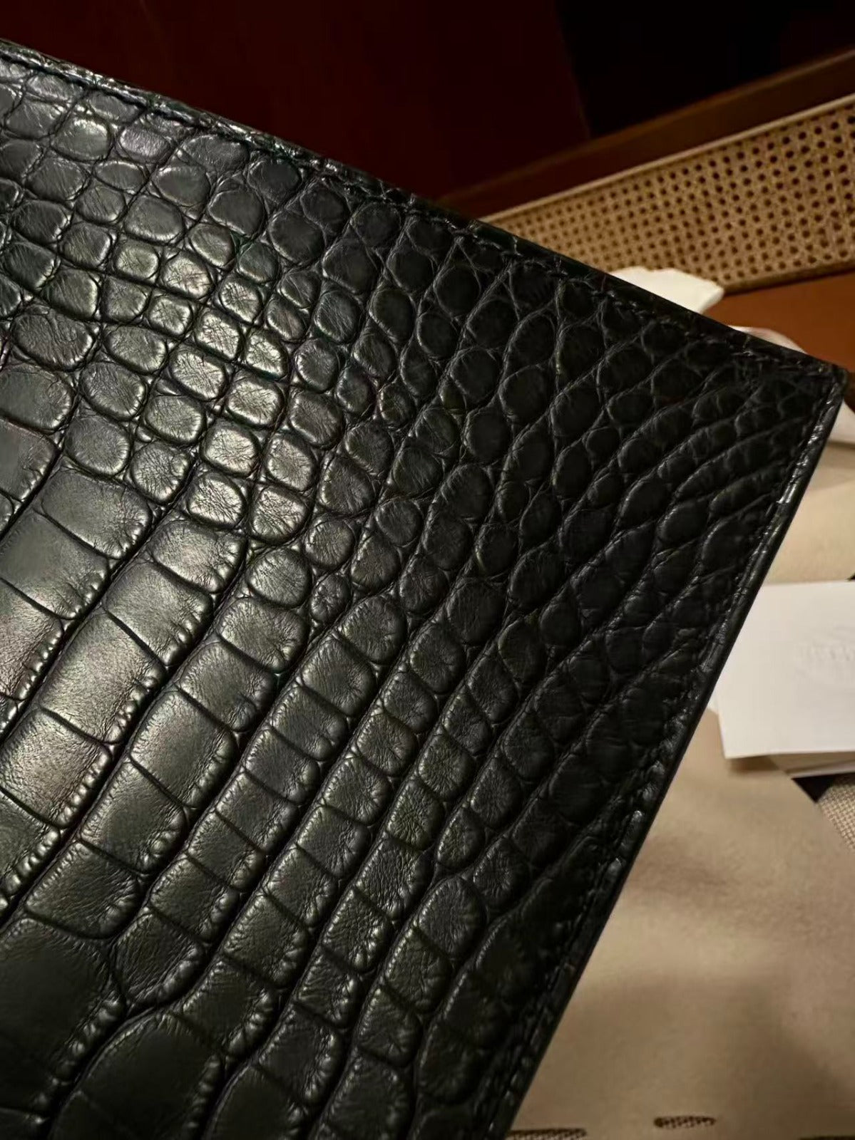 Mini 19 Black Croco Lookalike in Cowhide Leather
