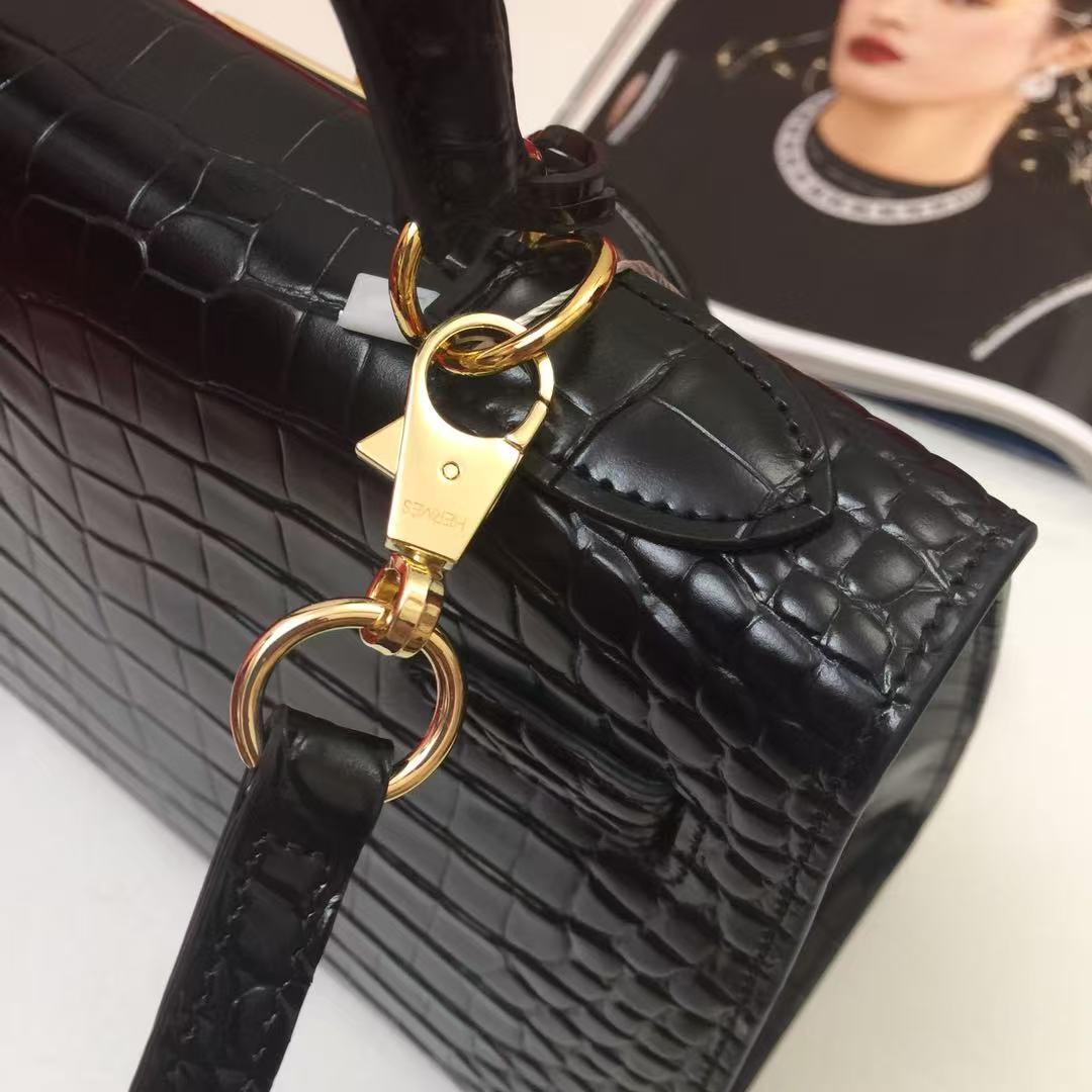 25 Matte Togo Leather Bag