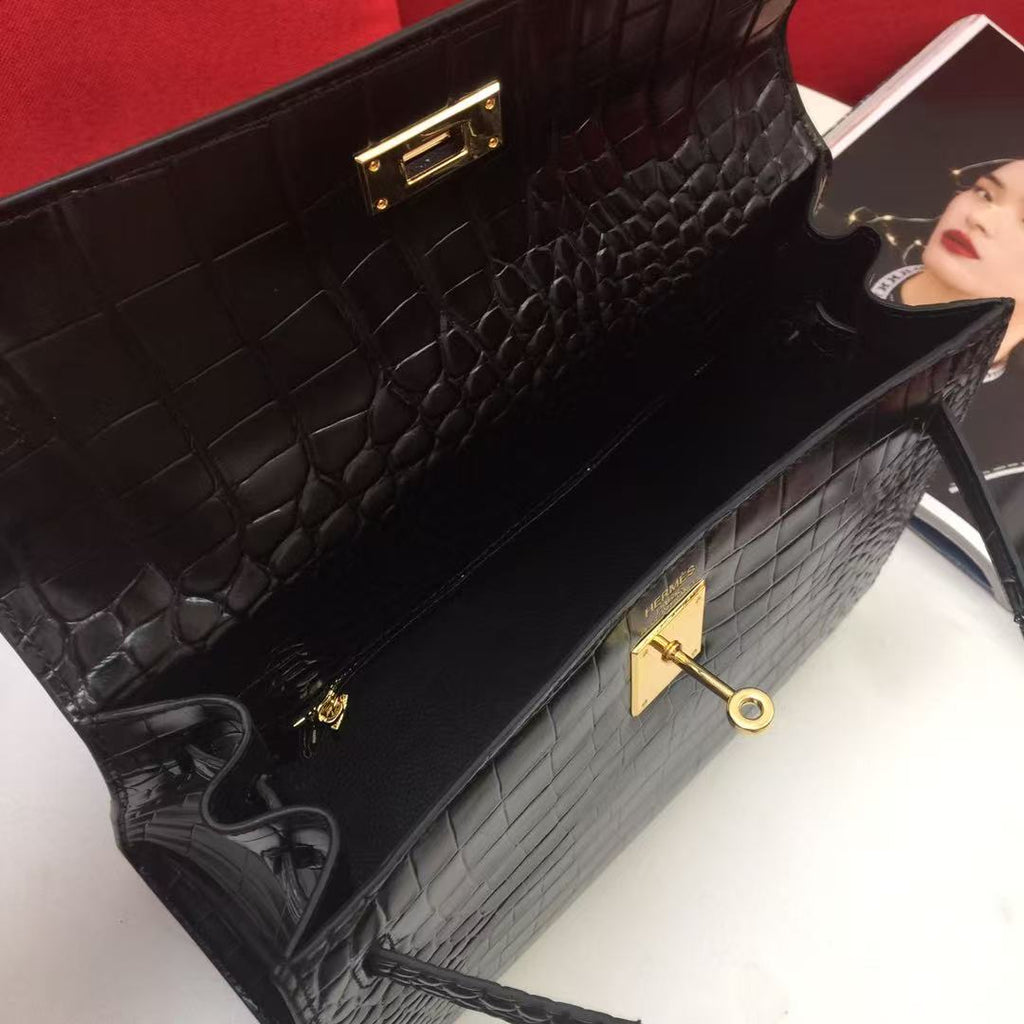 25 Matte Togo Leather Bag