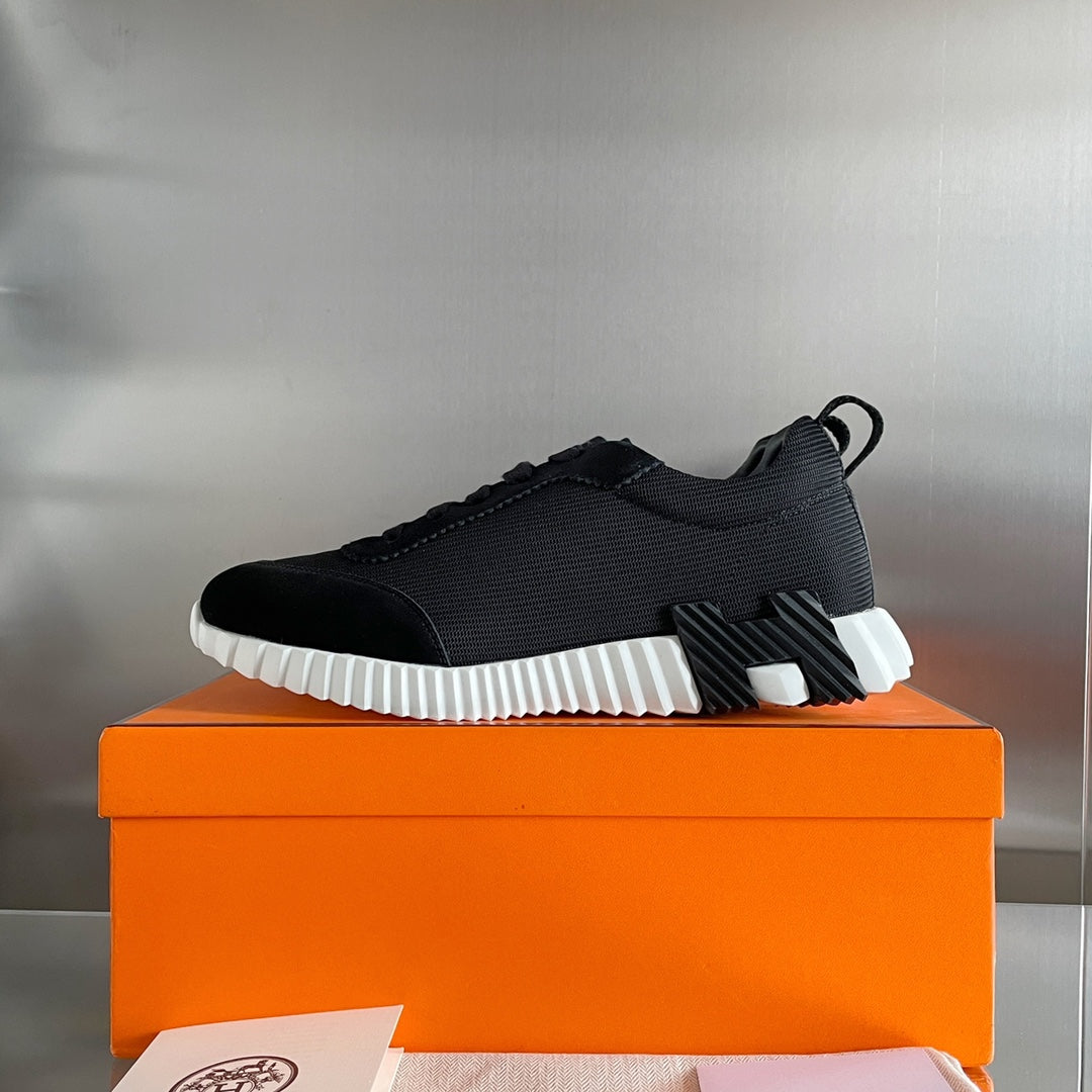 Men’s Casual Sneakers - draft