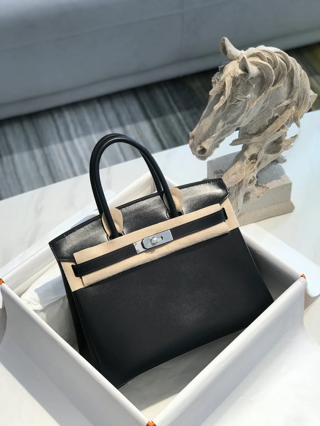 Black Leather Bag 30