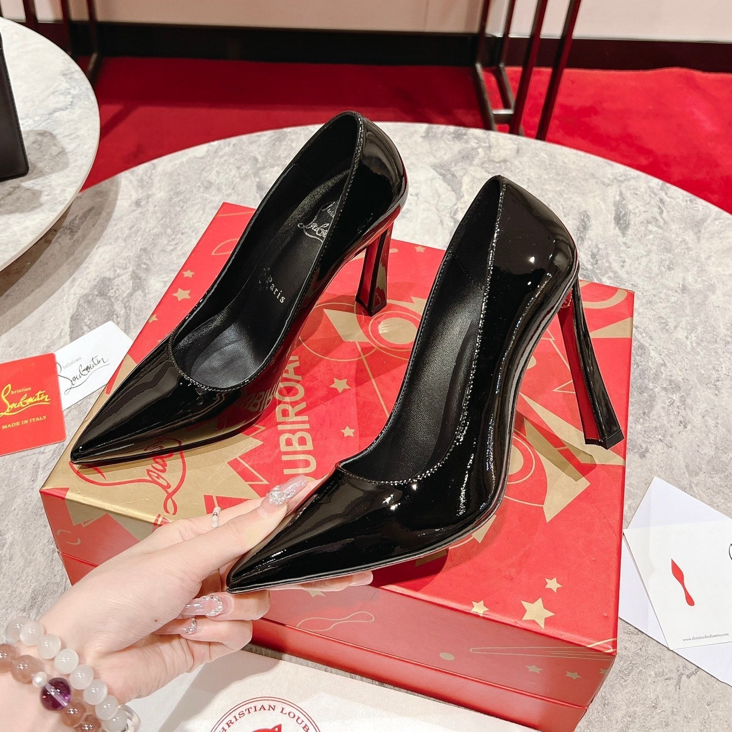 Black Pointed-Toe Pumps - draft