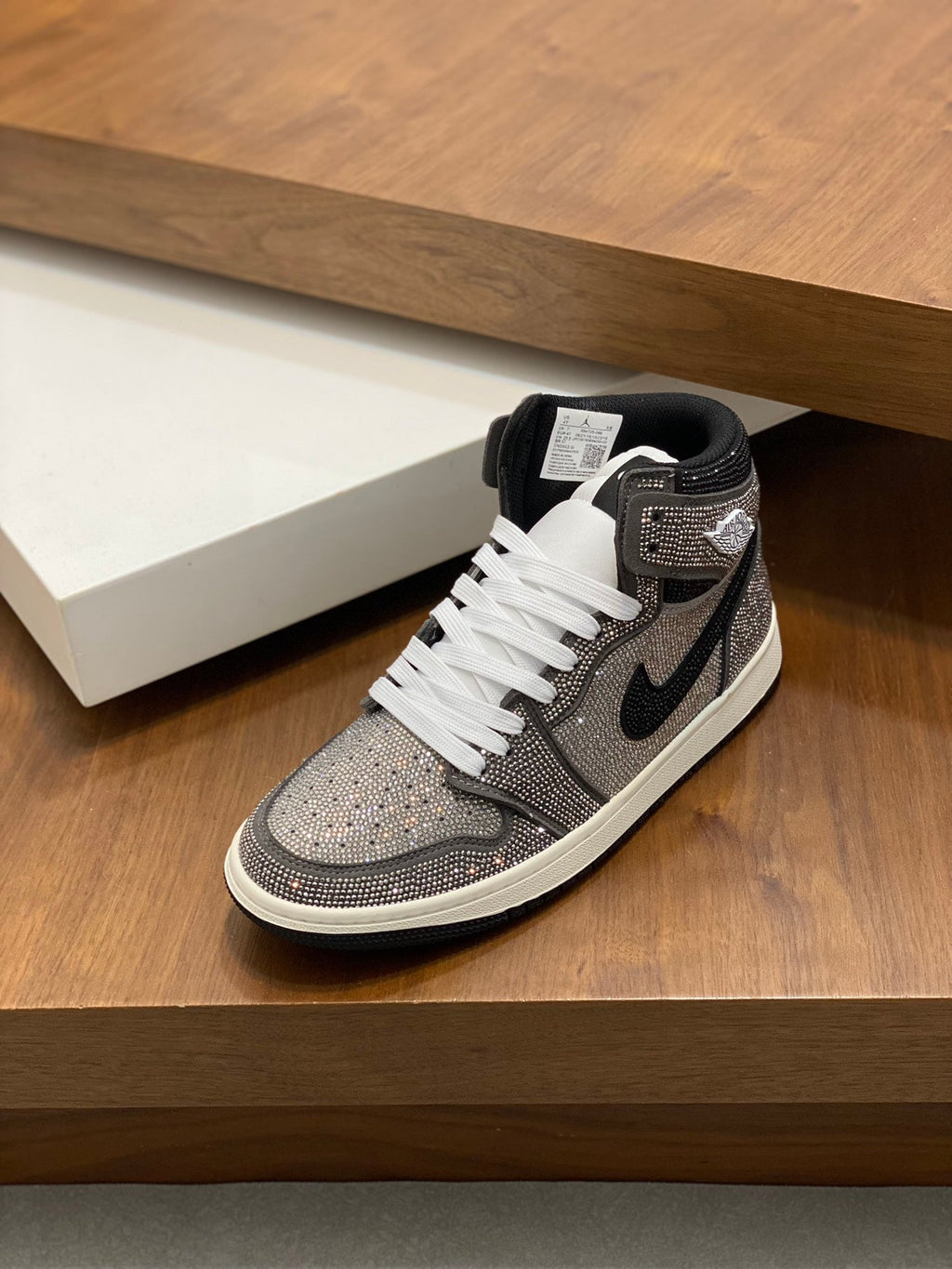 Trainers Collaboration  – Limited Edition - draft