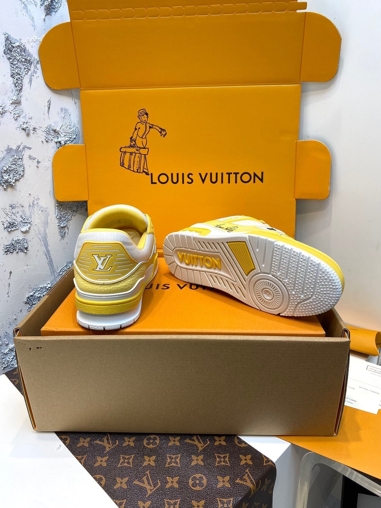 High-End Italian Leather Urban Sneakers - draft