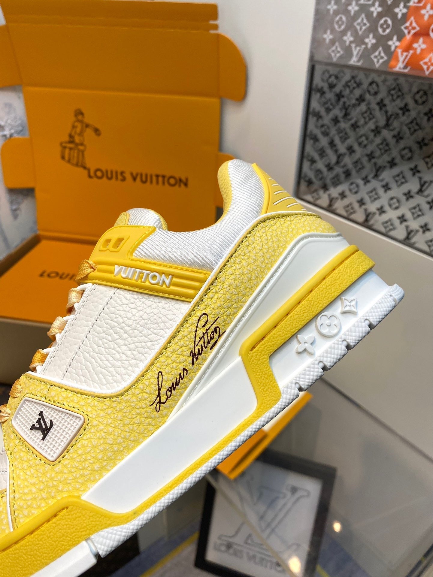 High-End Italian Leather Urban Sneakers - draft