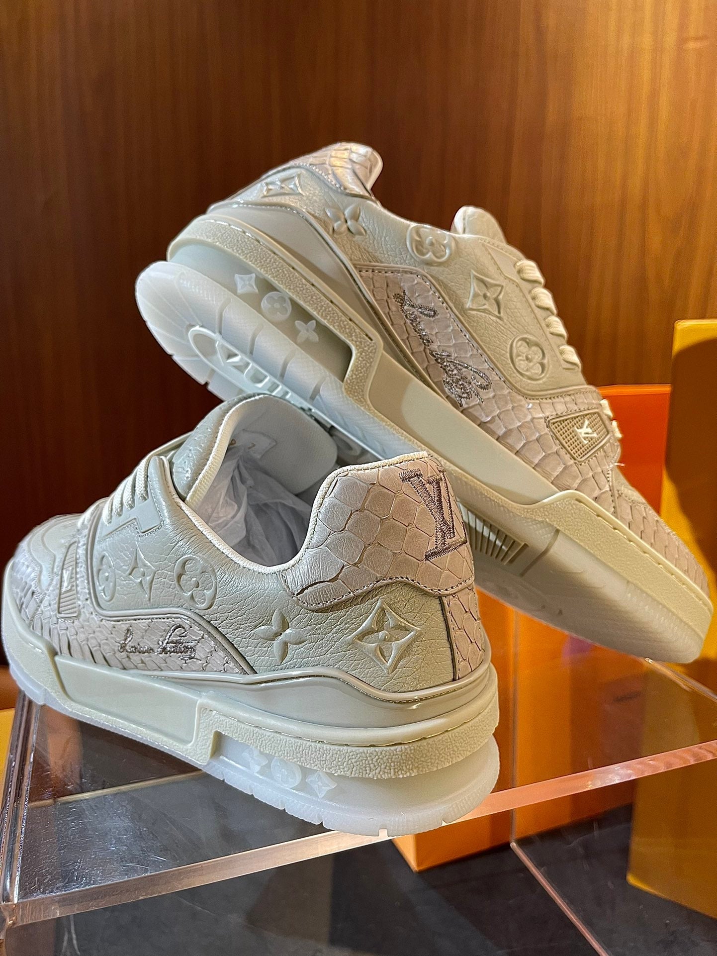 Limited Edition Snake-Pattern Embroidered Trainers - draft
