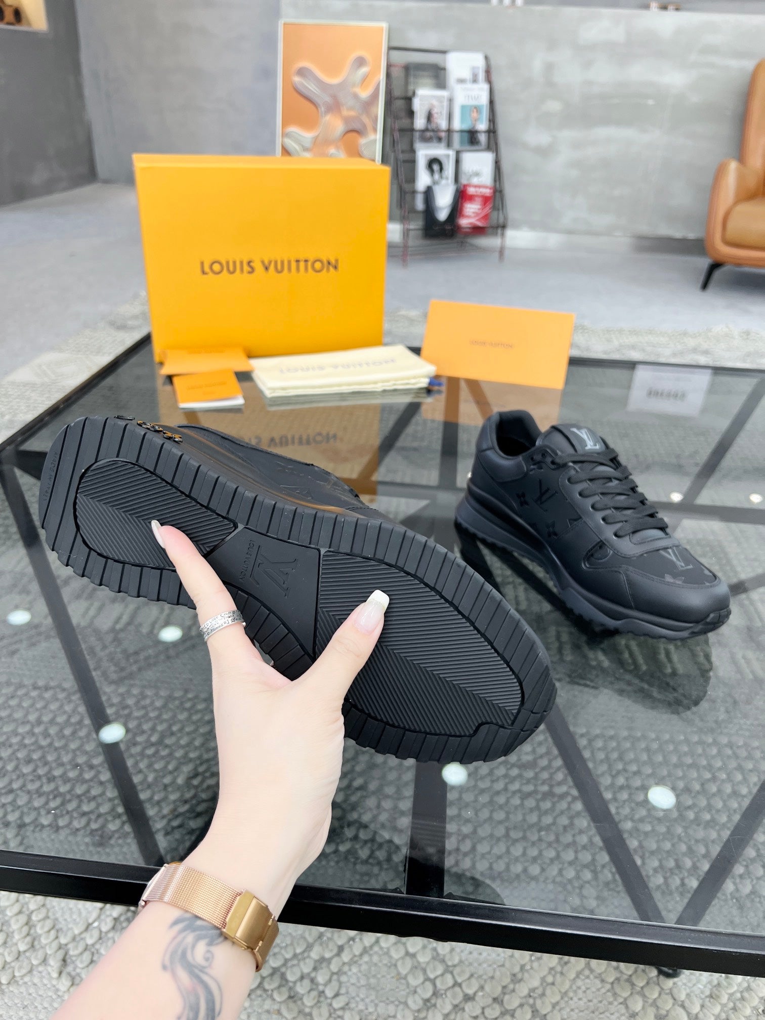 Premium Italian Leather Street-Style Sneakers - draft