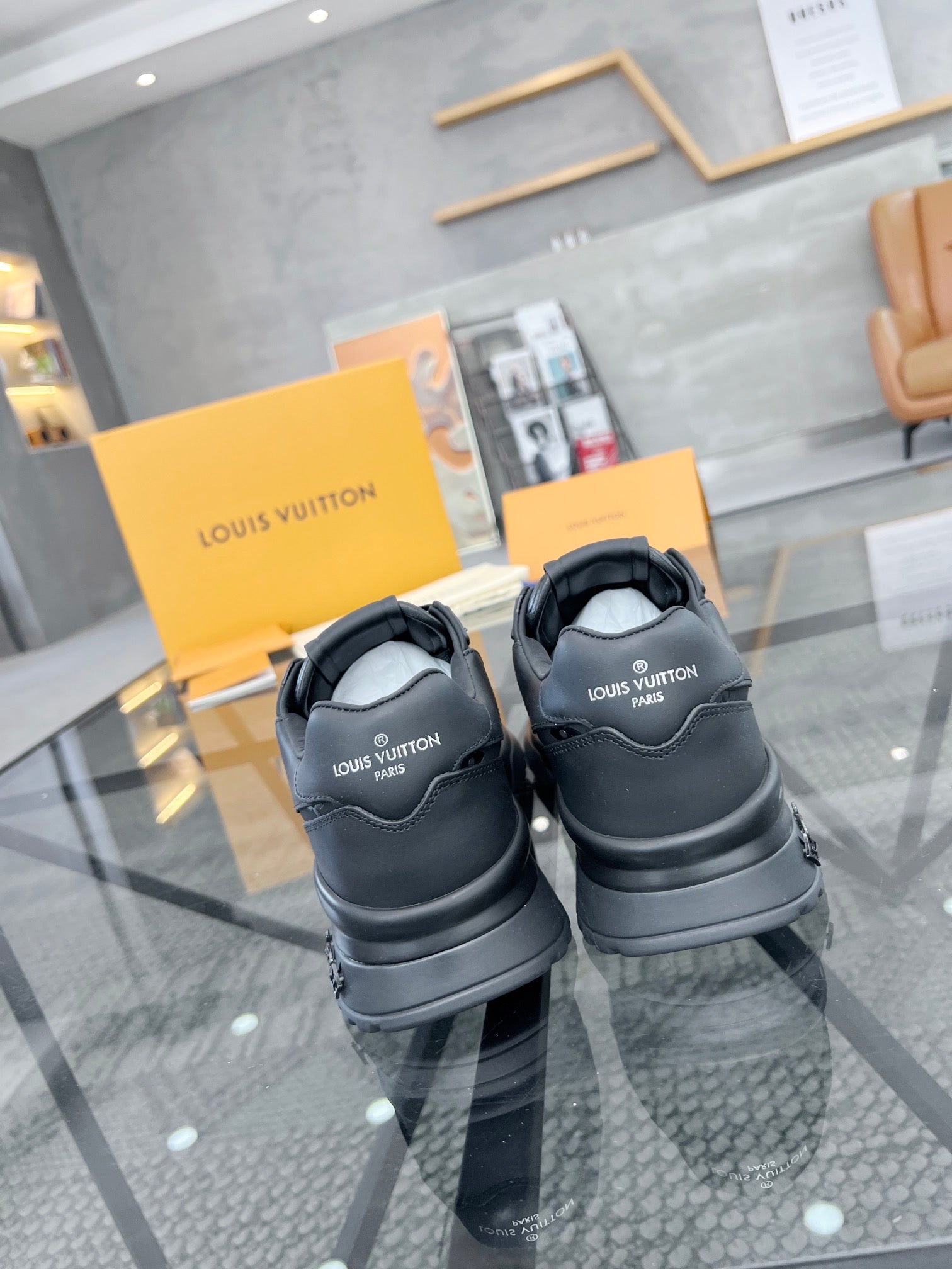 Premium Italian Leather Street-Style Sneakers - draft
